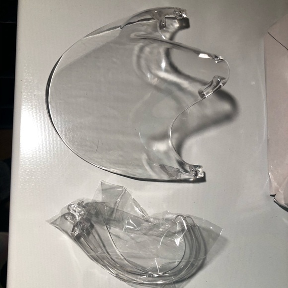 Face Shield - Picture 2 of 3